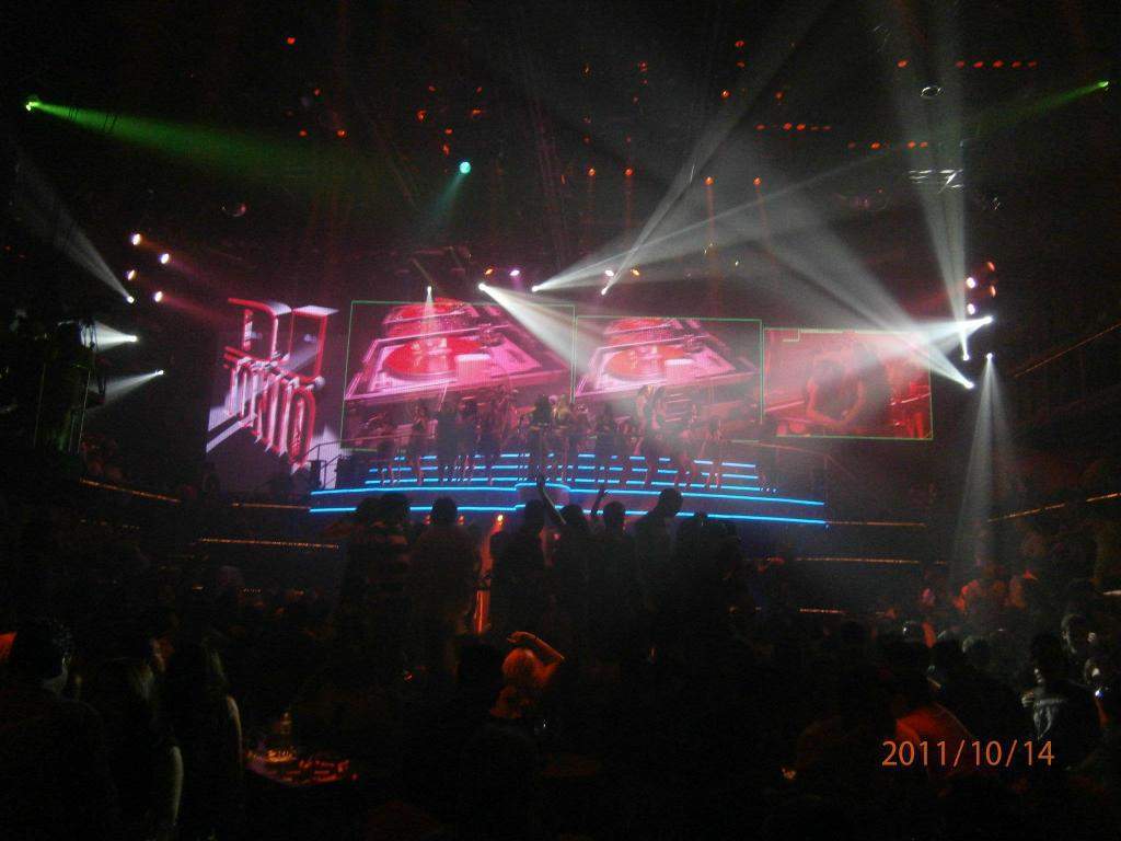 ai1347.photobucket.com_albums_p712_Rui_Araujo_Facebook_Cancun_a2ca4f344daf47e3980816f4b835ff2b.jpg