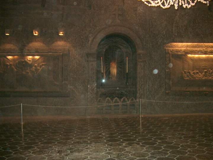 ai1347.photobucket.com_albums_p712_Rui_Araujo_Facebook_Polnia_13324_421709581139_5272255_n.jpg
