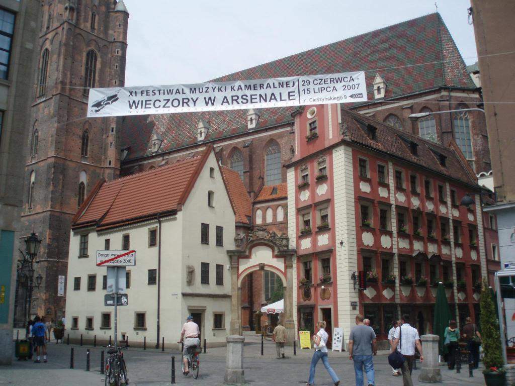 ai1347.photobucket.com_albums_p712_Rui_Araujo_Facebook_Polnia_1829f9a803564b5e870f25bf5611c2b5.jpg