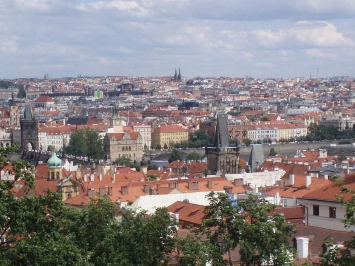 ai1347.photobucket.com_albums_p712_Rui_Araujo_Facebook_Praha_31101_422021441139_5117360_n.jpg