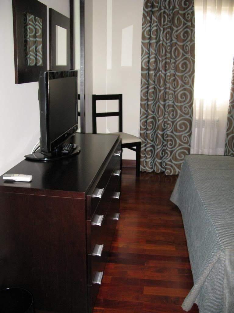 ai1353.photobucket.com_albums_q673_oscarreis_MontebeloAguieira_IMG_4660_zpsad5f7992.jpg
