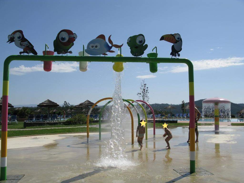 ai1353.photobucket.com_albums_q673_oscarreis_MontebeloAguieira_ZonaInfantil_IMG_4889_zpsd3e8a17b.jpg