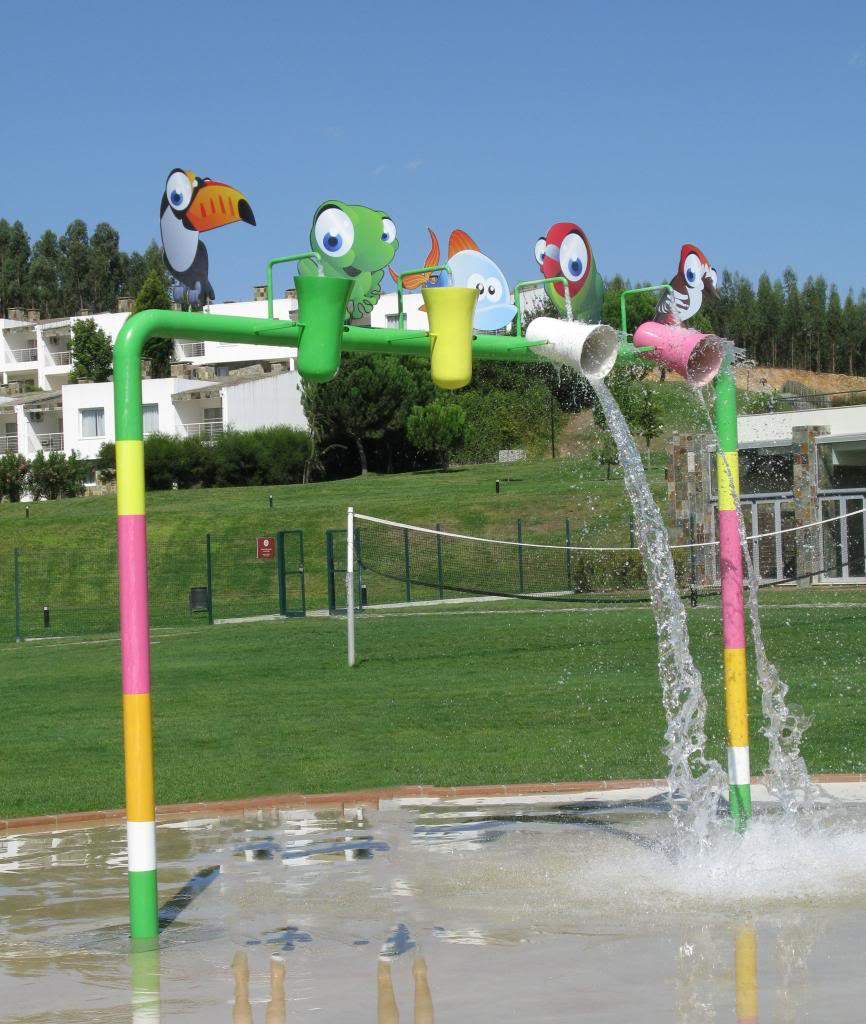 ai1353.photobucket.com_albums_q673_oscarreis_MontebeloAguieira_ZonaInfantil_IMG_4890_zps49dfeebc.jpg