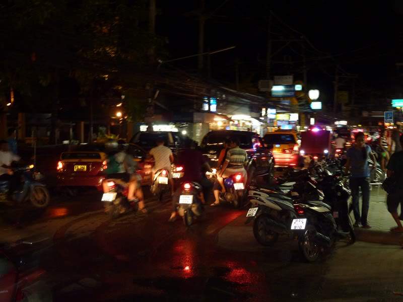 ai1353.photobucket.com_albums_q678_NECM_Chaweng4Cpia_zps8a467728.jpg