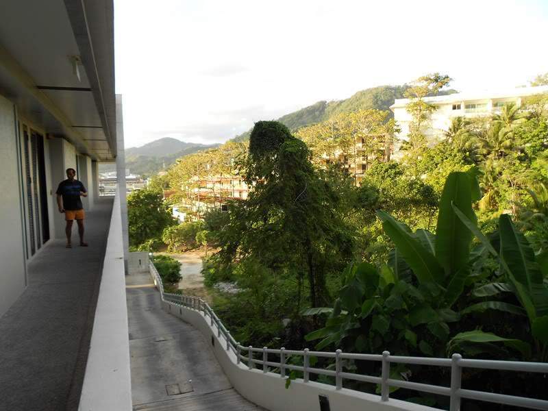 ai1353.photobucket.com_albums_q678_NECM_HotelSugarHillKata2Cpia_zps431f173a.jpg