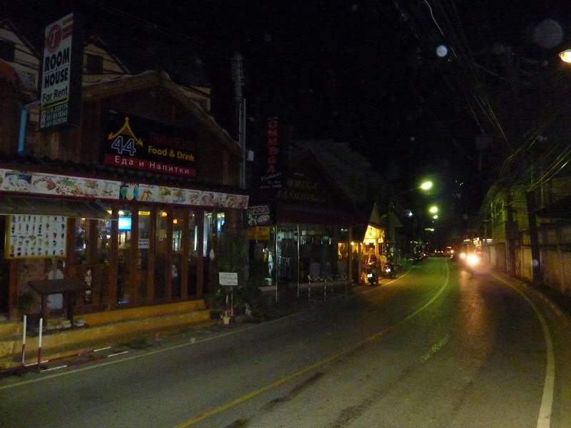 ai1353.photobucket.com_albums_q678_NECM_KataVillage9Cpia_zps41729058.jpg