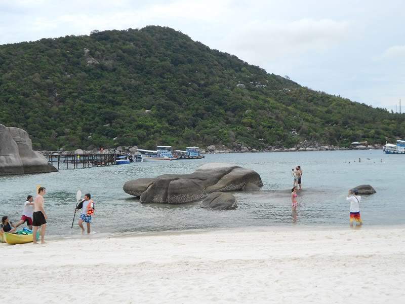 ai1353.photobucket.com_albums_q678_NECM_KohNangYuang13Cpia_zpse3ea57ce.jpg
