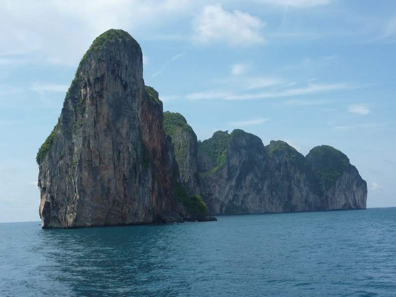 ai1353.photobucket.com_albums_q678_NECM_TourPhiPhi13Cpia_zps27227fd4.jpg