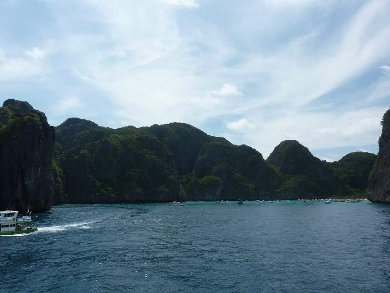 ai1353.photobucket.com_albums_q678_NECM_TourPhiPhi15Cpia_zps2e3db1e7.jpg