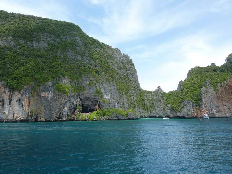 ai1353.photobucket.com_albums_q678_NECM_TourPhiPhi34Cpia_zpsf1f9e748.jpg