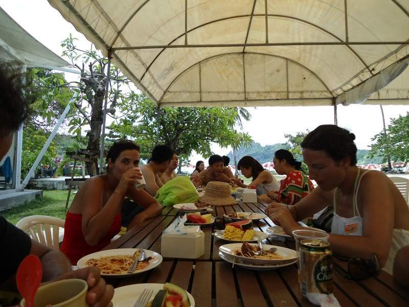 ai1353.photobucket.com_albums_q678_NECM_TourPhiPhi47Cpia_zpsaba63d06.jpg