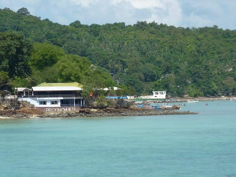ai1353.photobucket.com_albums_q678_NECM_TourPhiPhi58Cpia_zpsfe752cee.jpg