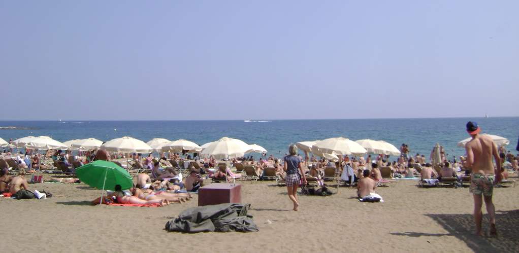 ai1354.photobucket.com_albums_q684_louloul13_Barceloneta_zpsef01f79f.jpg