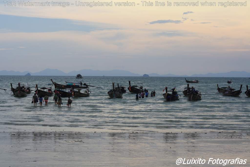 ai1355.photobucket.com_albums_q708_labcrypt_Thai_2014.04.24_20Tailacircndia_20928_zpsovxxu8yu.jpg