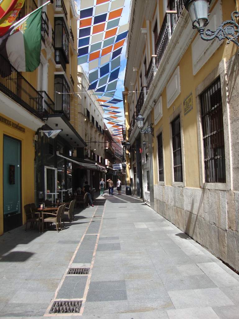ai1368.photobucket.com_albums_ag187_d3ci0_Road_20Trip_202014_Badajoz_202_zpsmraez3c9.jpg