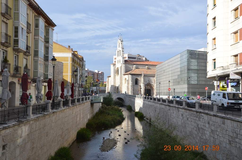 ai1368.photobucket.com_albums_ag187_d3ci0_Road_20Trip_202014_Burgos_201_zpsrmp8hrqo.jpg