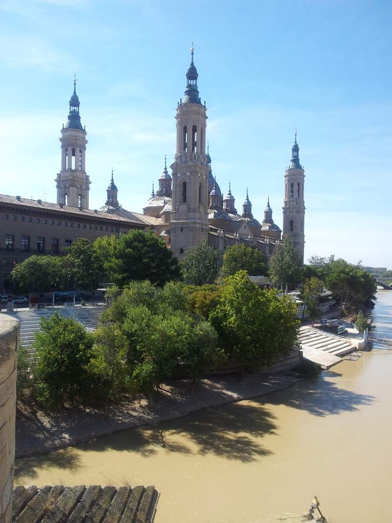 ai1368.photobucket.com_albums_ag187_d3ci0_Road_20Trip_202014_Zaragoza_203_zpsv2hizzi1.jpg