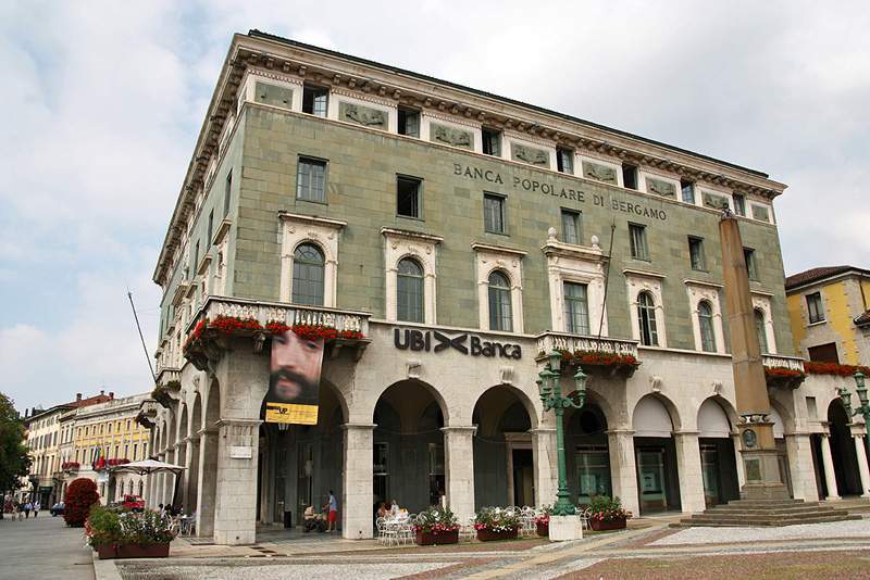 ai1373.photobucket.com_albums_ag395_albertoguedes1_Bergamo_20800_IMG_0153_800_zps566e97ab.jpg