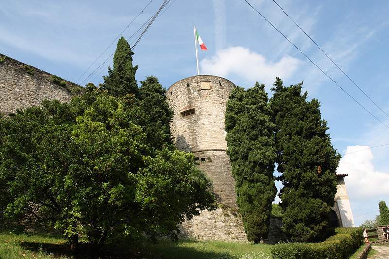 ai1373.photobucket.com_albums_ag395_albertoguedes1_Bergamo_20800_IMG_0371_800_zps5370e6de.jpg