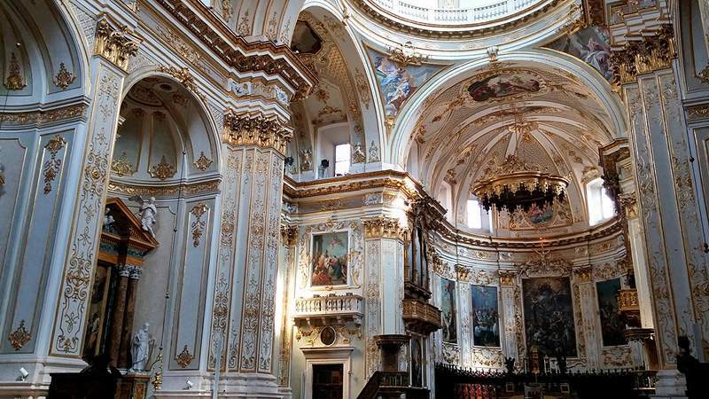ai1373.photobucket.com_albums_ag395_albertoguedes1_Bergamo_2086e4ce811af5fa8264dd579dfa5e5817b.jpg
