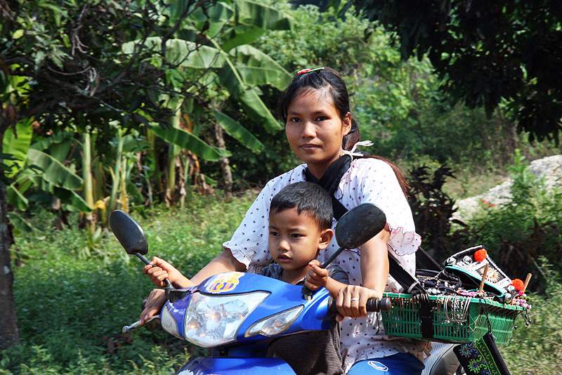 ai1373.photobucket.com_albums_ag395_albertoguedes1_Tailandia_IMG_1618_800_zps436fa927.jpg