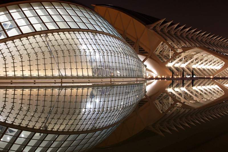 ai1373.photobucket.com_albums_ag395_albertoguedes1_Valencia_21_zpsokoishxd.jpg