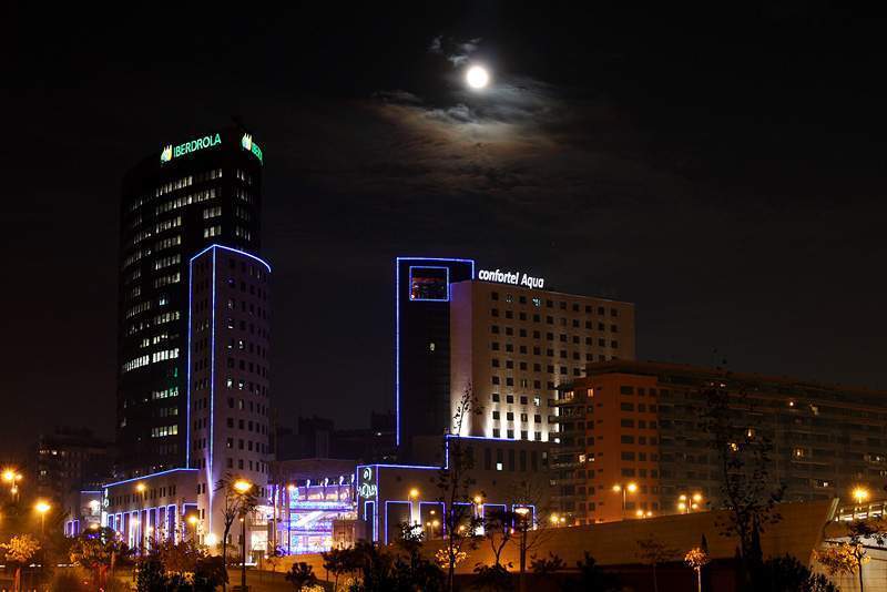 ai1373.photobucket.com_albums_ag395_albertoguedes1_Valencia_8_zps9xdstlgk.jpg
