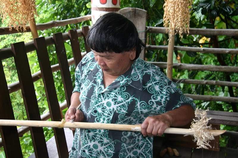 ai138.photobucket.com_albums_q278_CarlosLuz_Borneo2_IMG_7470.jpg