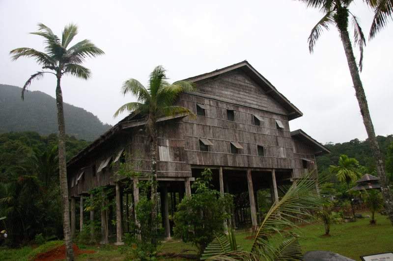 ai138.photobucket.com_albums_q278_CarlosLuz_Borneo_IMG_7445.jpg