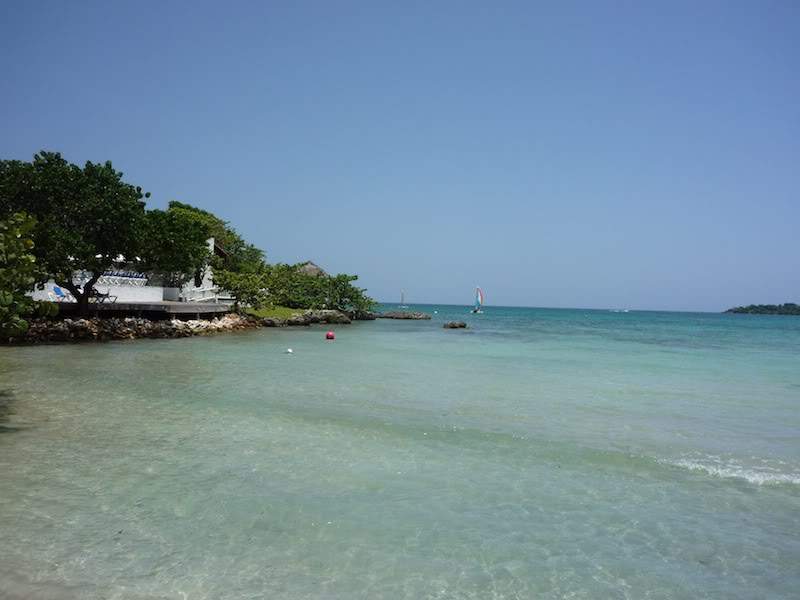 ai138.photobucket.com_albums_q278_CarlosLuz_Jamaica_08SnorkellingSite.jpg