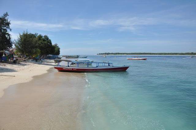 ai201.photobucket.com_albums_aa294_carlos_lopes_Indonesia_Gili_DSC_0045.jpg