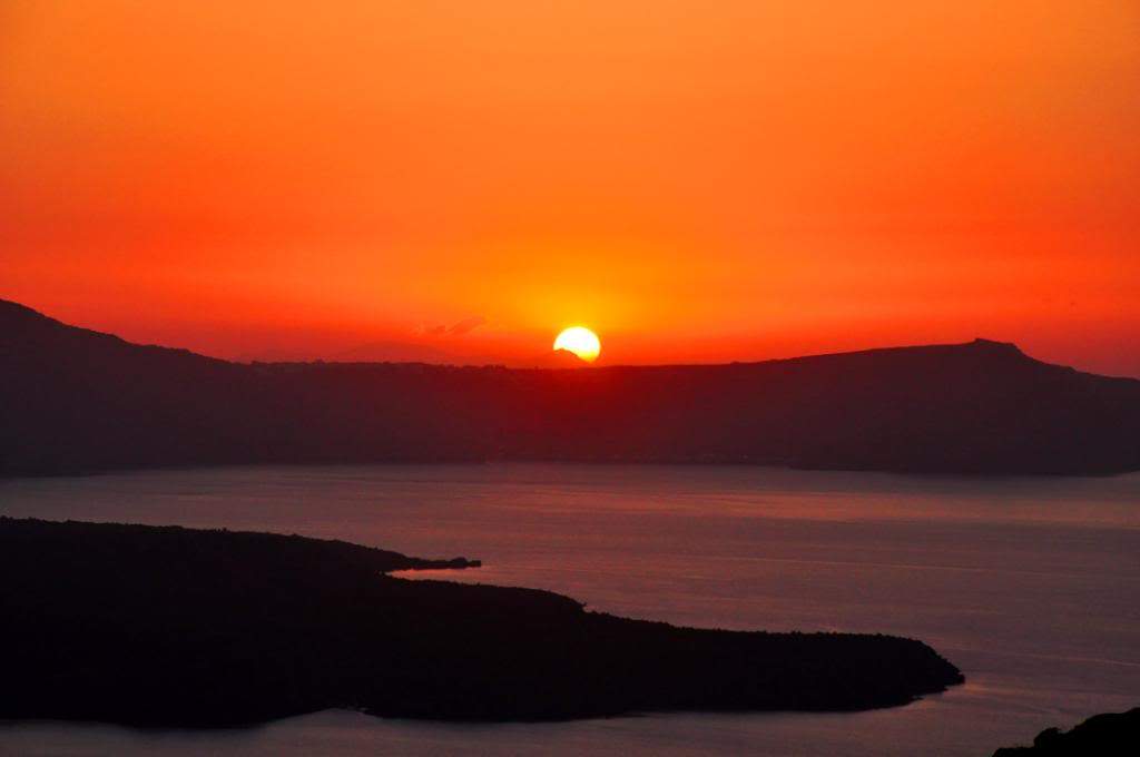 ai201.photobucket.com_albums_aa294_carlos_lopes_Santorini_346.jpg