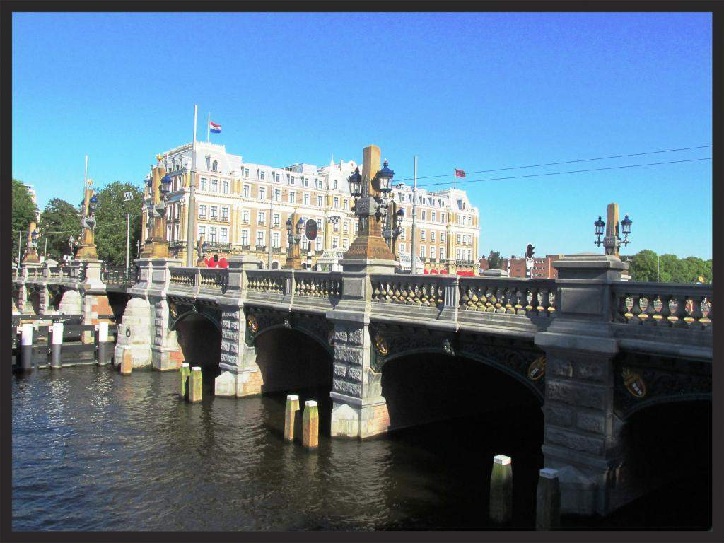 ai225.photobucket.com_albums_dd306_aserodio_2014_Amsterdam_686171f7aba5dd2815d7e8bcb14ae9eb06a.jpg