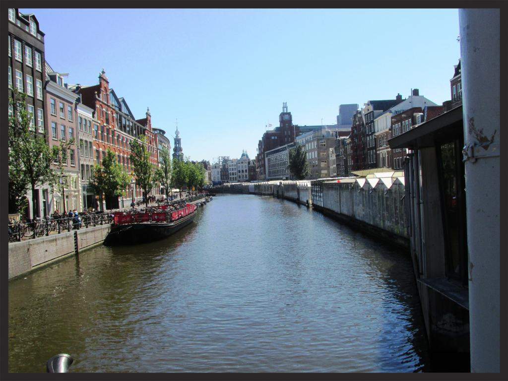 ai225.photobucket.com_albums_dd306_aserodio_2014_Amsterdam_883c7d0074de0bebccf398ba3ca7d11a23d.jpg
