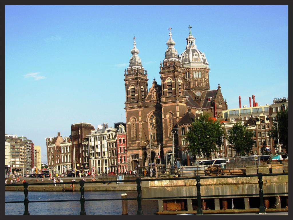 ai225.photobucket.com_albums_dd306_aserodio_2014_Amsterdam_bd1214bd0d836c019280db486e6a0344e3e.jpg
