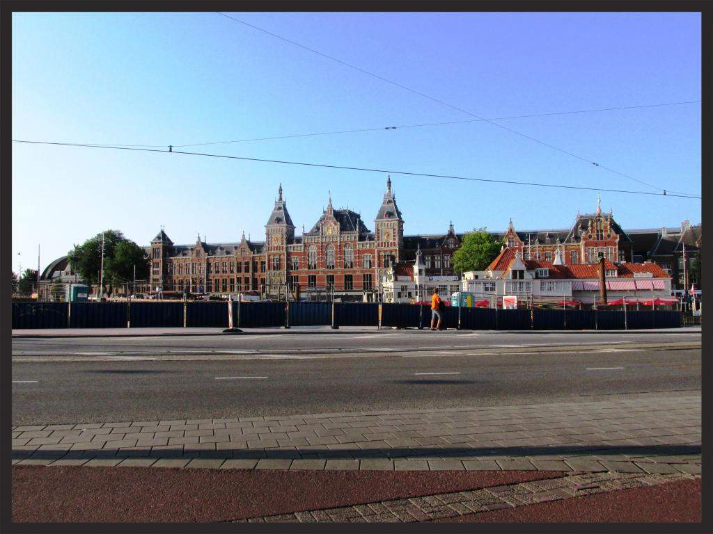 ai225.photobucket.com_albums_dd306_aserodio_2014_Amsterdam_d5631a3fd205b34bbcb2a2d23065fdb4d9f.jpg