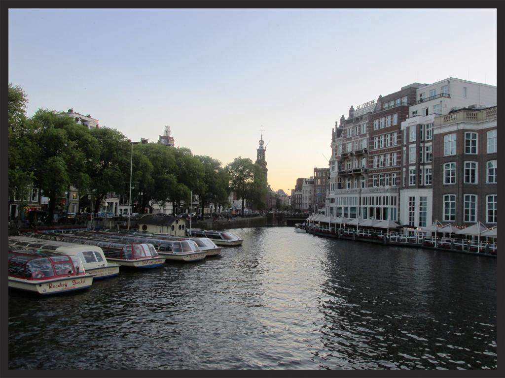 ai225.photobucket.com_albums_dd306_aserodio_2014_Amsterdam_d7b4cfeb40bc3049f7618e40b37bb22bee5.jpg