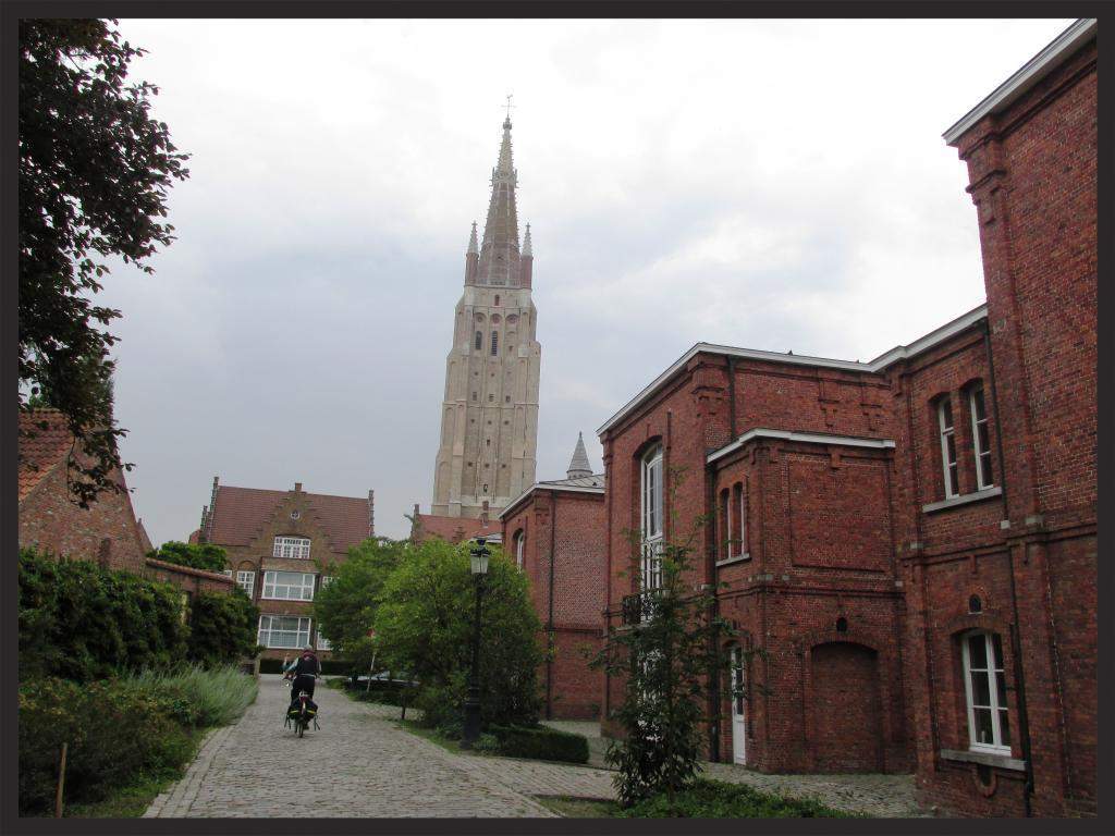 ai225.photobucket.com_albums_dd306_aserodio_2014_Brugge_0d1d2ae1ba94ba76d076f8f12259ab3f17a528.jpg