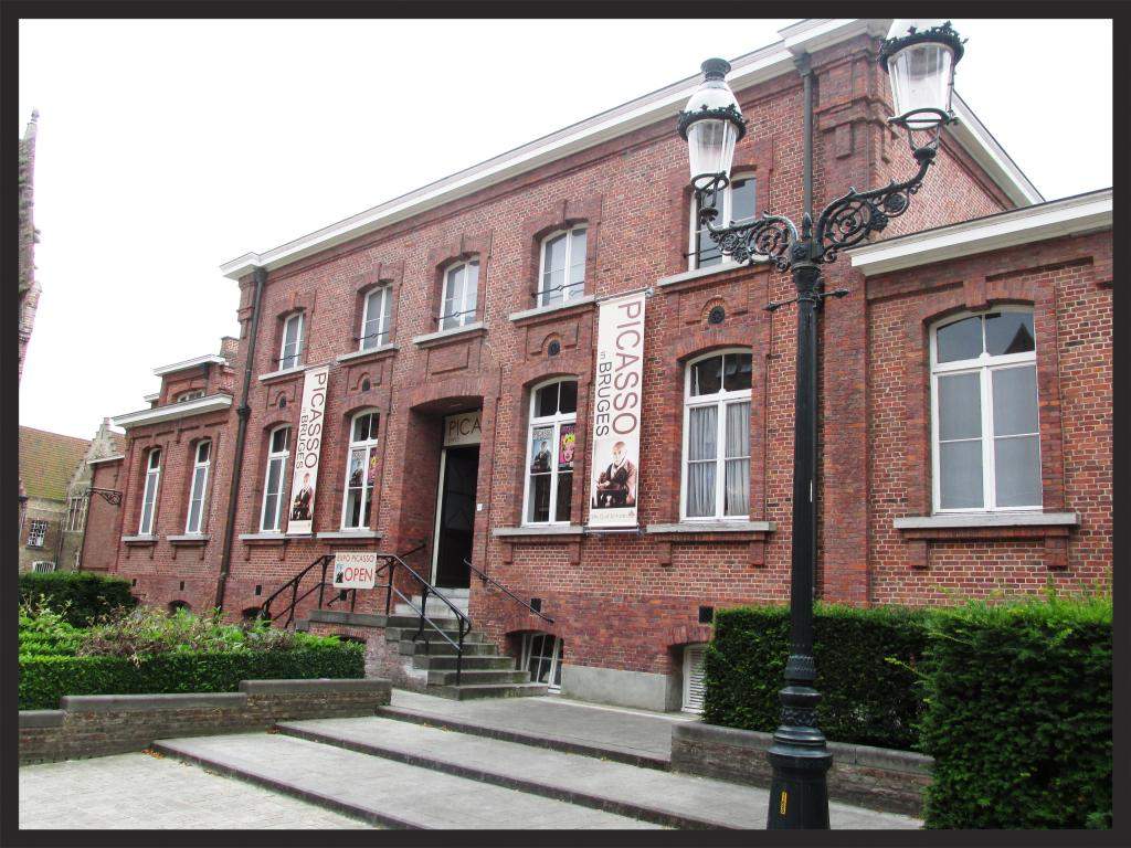 ai225.photobucket.com_albums_dd306_aserodio_2014_Brugge_0e4a88921570acd60a940fd964859a5f03e140.jpg