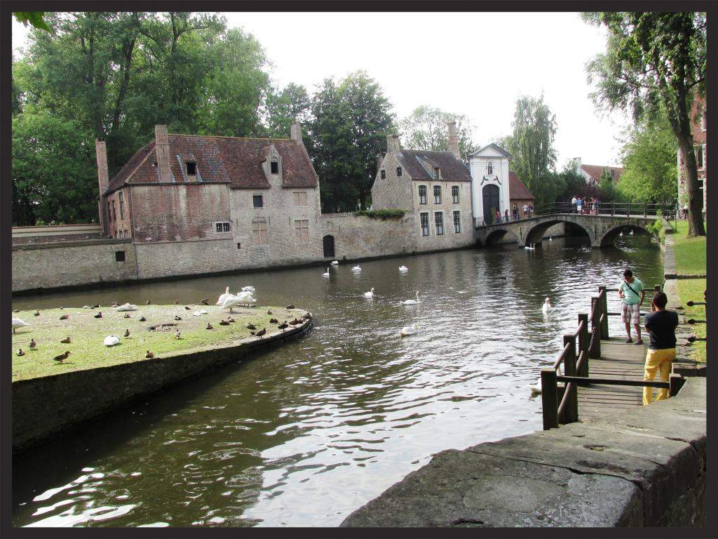 ai225.photobucket.com_albums_dd306_aserodio_2014_Brugge_21399aec169d2fa47960d69806c541a794bd24.jpg