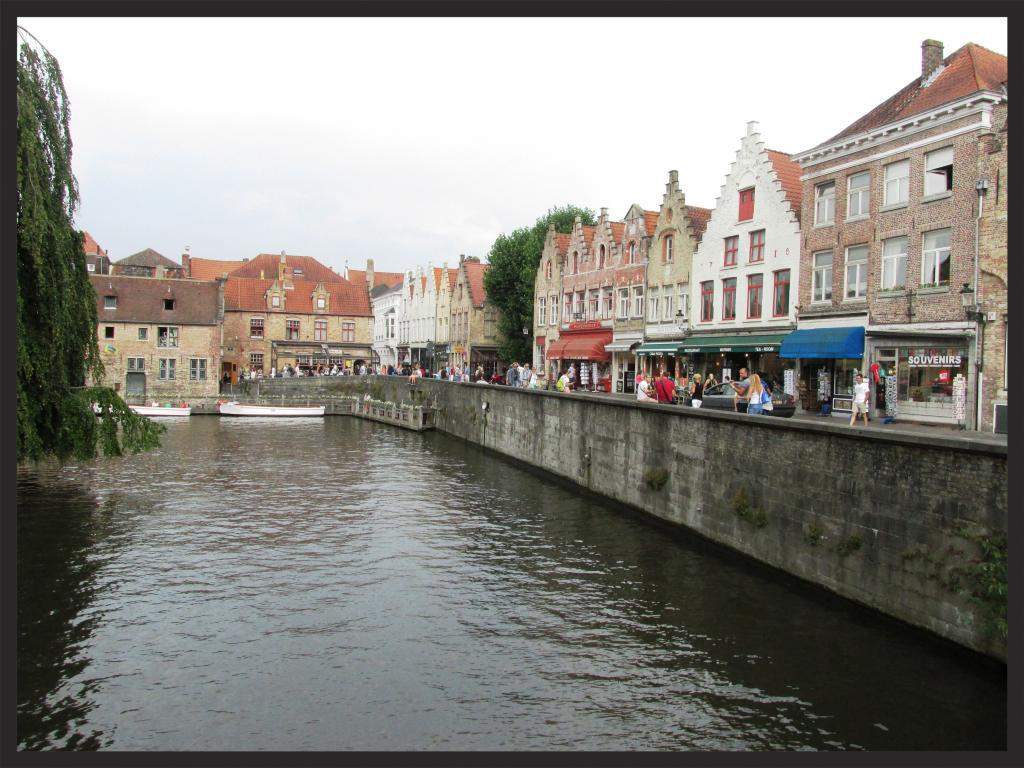 ai225.photobucket.com_albums_dd306_aserodio_2014_Brugge_e1b56574b3869fe7701485f52df457486076e7.jpg