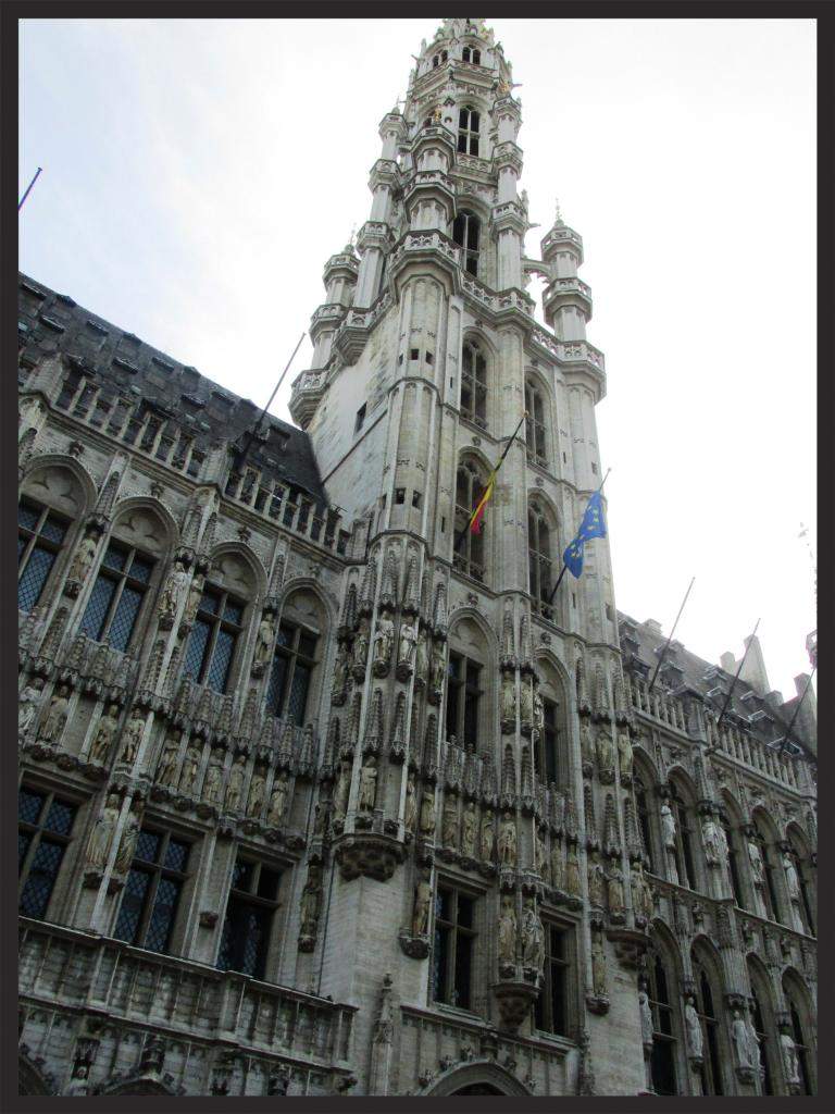 ai225.photobucket.com_albums_dd306_aserodio_2014_Bruxelas_2f3e7b565bfe830e421bcf1ec4ecb8d7a5cb.jpg