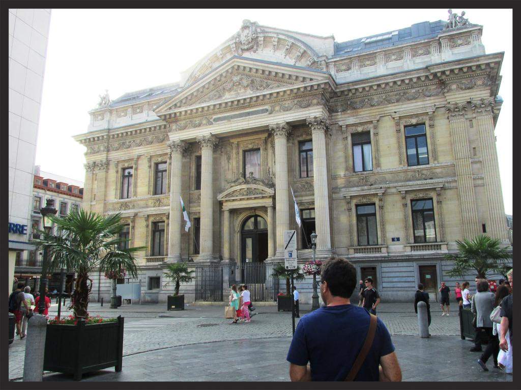 ai225.photobucket.com_albums_dd306_aserodio_2014_Bruxelas_6a86ec4314e3bdb4de04e7ec5a721dc76bfd.jpg