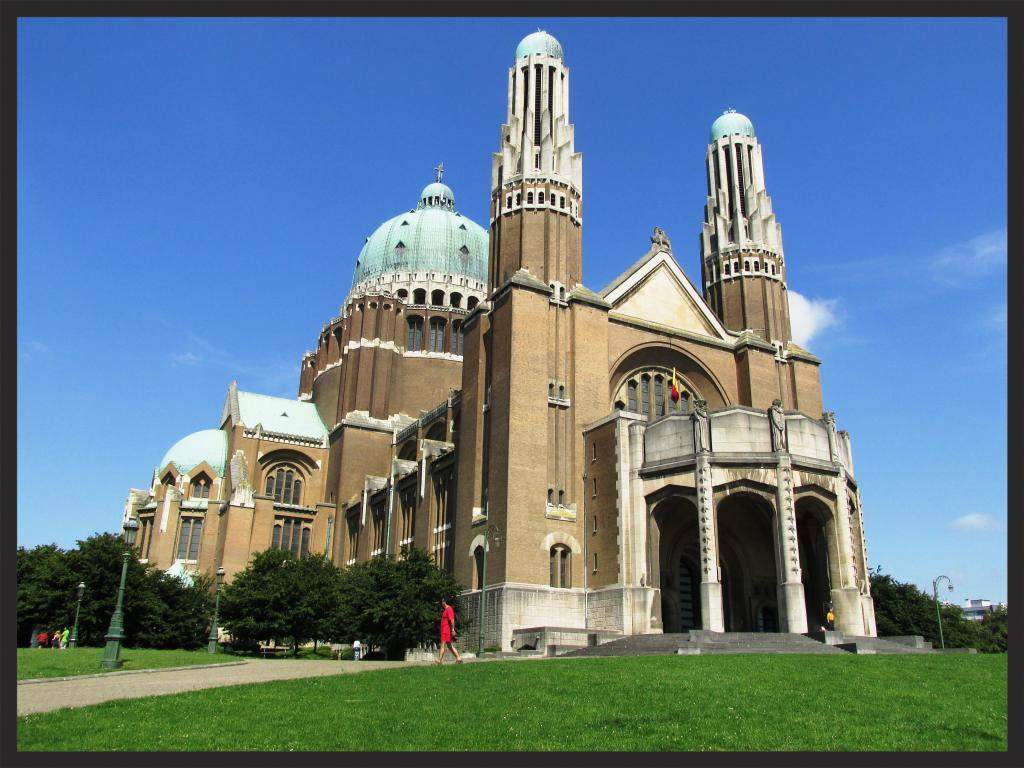 ai225.photobucket.com_albums_dd306_aserodio_2014_Bruxelas_a1999d26480985b7f4c0f57382b88643b89d.jpg