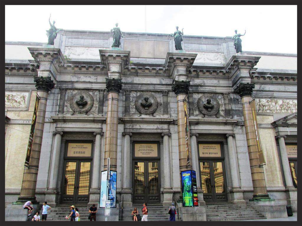 ai225.photobucket.com_albums_dd306_aserodio_2014_Bruxelas_efb907896759697e031188f8dd1ff1098b6d.jpg