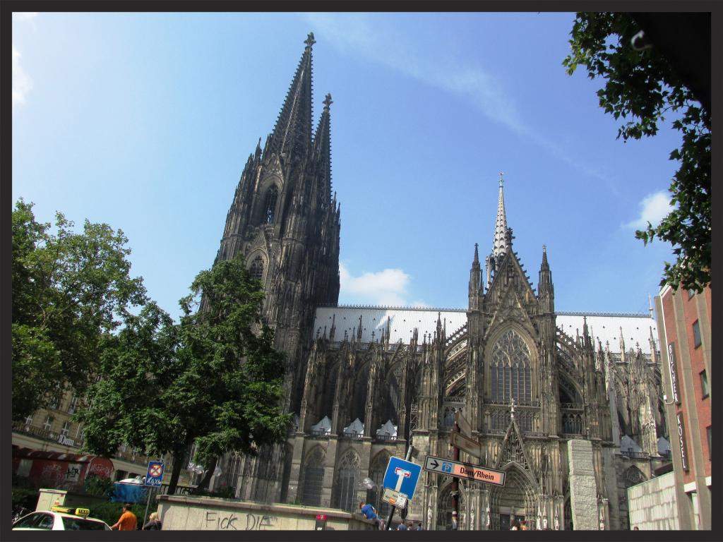 ai225.photobucket.com_albums_dd306_aserodio_2014_Colonia_3d9b292810431c1928bef2094a89394488529.jpg