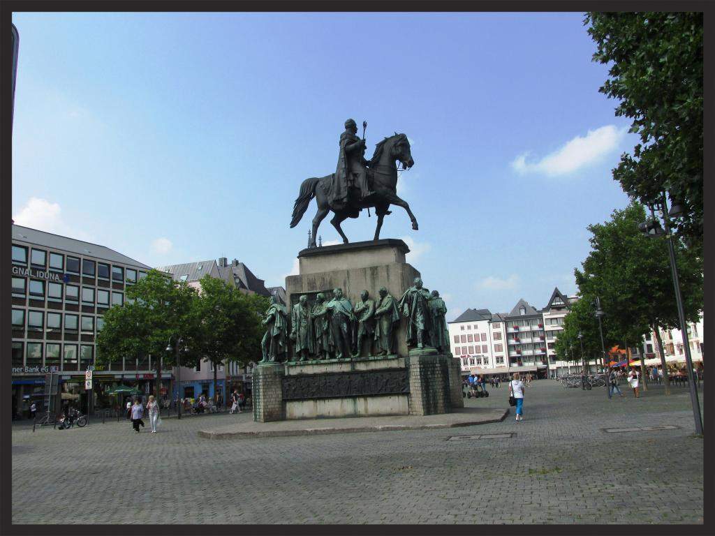 ai225.photobucket.com_albums_dd306_aserodio_2014_Colonia_77cd6589d43e2dbaf9d0bc0c0d8c9d2c106de.jpg