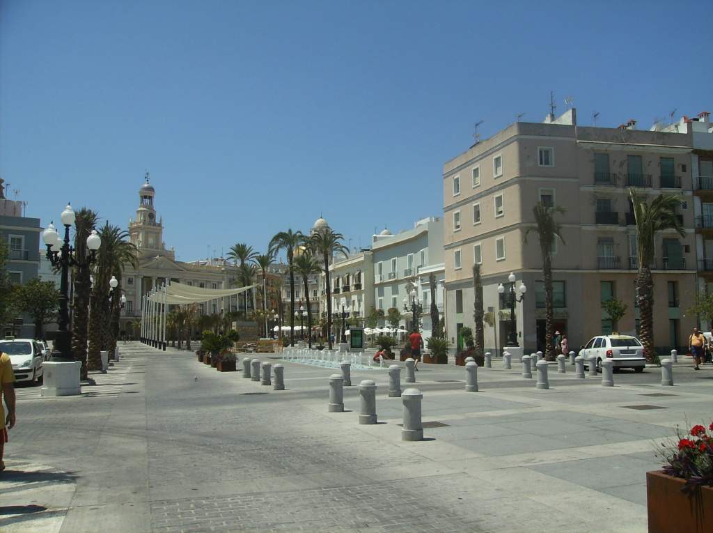 ai225.photobucket.com_albums_dd306_aserodio_CADIZ_FRIAS2012801.jpg