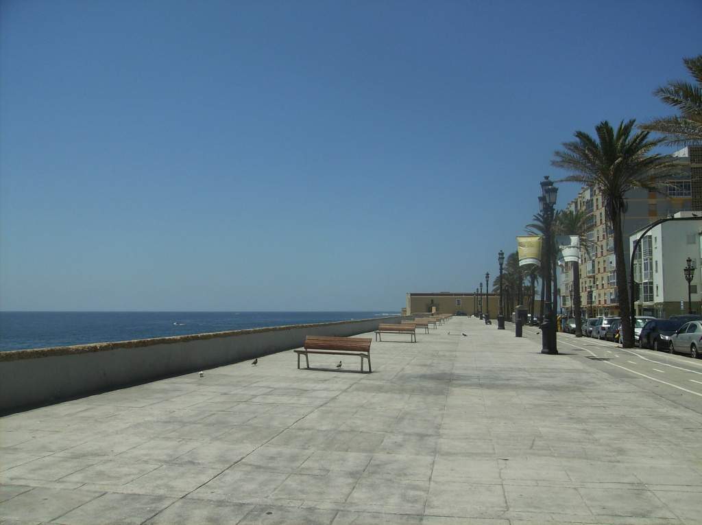 ai225.photobucket.com_albums_dd306_aserodio_CADIZ_FRIAS2012813.jpg
