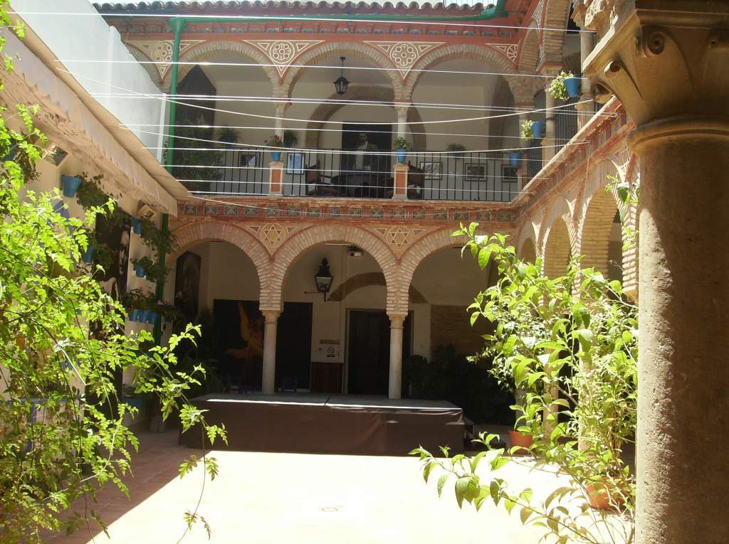 ai225.photobucket.com_albums_dd306_aserodio_PATIOS_FRIAS2012438.jpg
